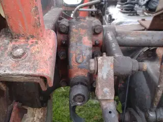 David Brown 885