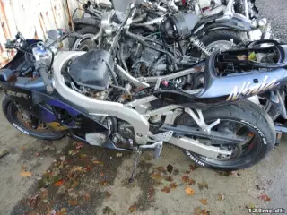 Kawasaki ZX6R