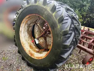 Dæk m/fælge Kleber Super 50