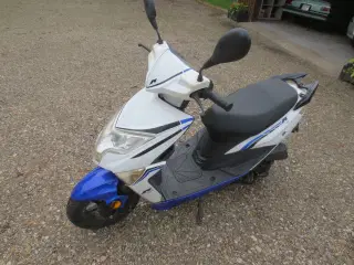 30 Scooter år 2019. 