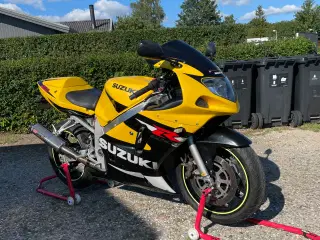 Suzuki Gsxr 600