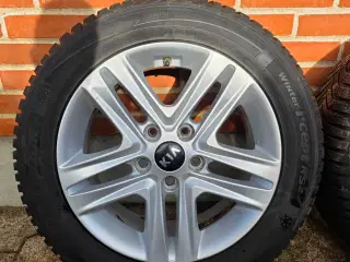 Kia vinterdæk på fælge 