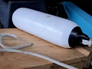 Dan fender 623 hvid/sort top