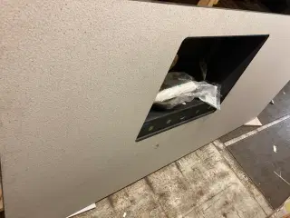 Kompactlaminat bordplade med vask