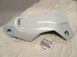 COWLING,LWR,LH,P.B.WHITE Kwasaki Z900