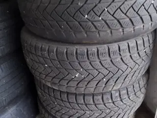 Ford fælge med vinterdæk