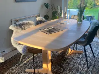 Spisebord massiv bøg sæbebehandlet