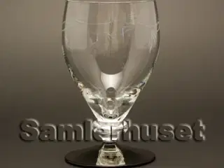 Ranke Hvidvinsglas. H:100 mm.