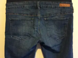 Denim vente shorts