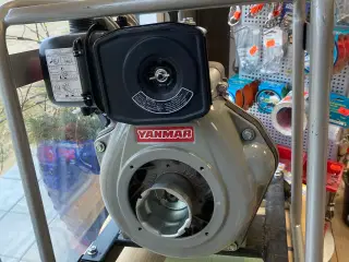 Yanmar L48 diesel motor