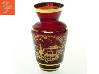 Dekorativ rød vase (str. 12 cm)