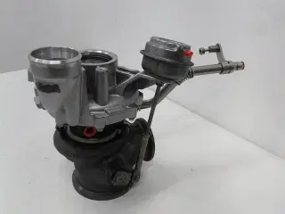 Turbolader cylinder 5-8 (32358 Km) Original C45730 F10 F12 F13 F06 GC F12 LCI F13 LCI