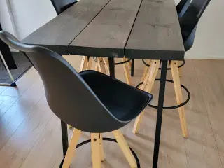 Høj bord med 5 stole