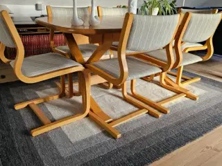 Bøgetræsbord + 6 stole