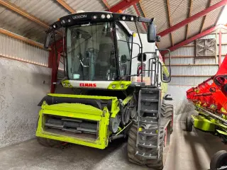 CLAAS LEXION 8800 TT 4 WD