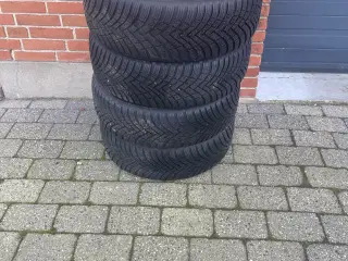 4 stk Vinterdæk  215/60-16