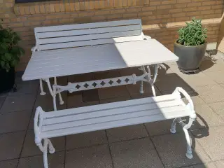 Havemøbler med støbejernstel
