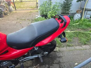 Kawasaki er 500