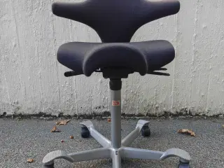 HÅG Capisco 8106