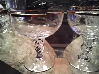 Gissenfelt måge likørglas 14 stk