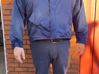 Kørestols jakke, Magnet-19