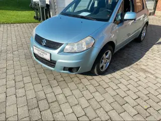 Suzuki sx4 Benzin