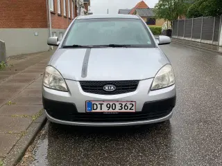 Kia Rio 1.4 MPV