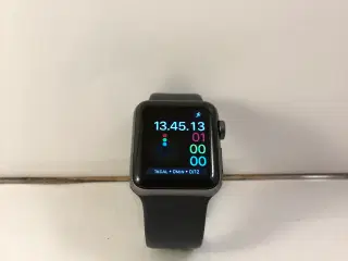 Apple Watch Series 3 - 38mm Space Gray