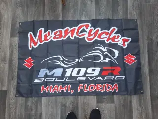 M109R flag