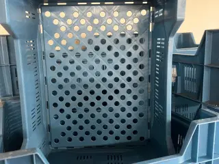 Udgåede plast kasser 🙂
