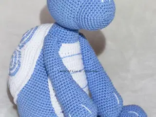 Hæklede studenter-skildpadder, 32 cm