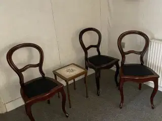 3 fine gamle stole i mahogni