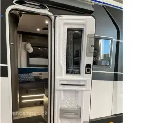2024 - Chausson X650 Exclusive line    Camper med stor Lounge og siddegruppe, sænkeseng, stor garage, Connect-, Artic- og X-tilbehørspakke,