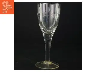 Stort glas med slebet mønster (str. 23 x 9 cm)