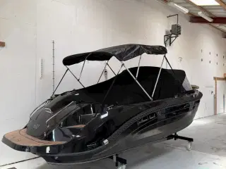 Gentleman’s Launch 600 XL