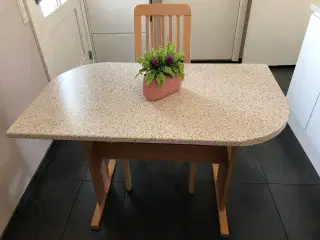Lille spisebord