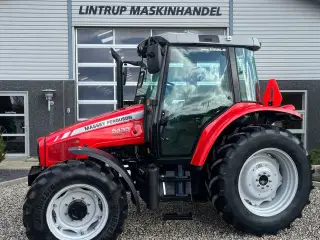 Massey Ferguson 5435 Stepnose med utrolig godt udsyn. Dyna 4. Handy velholdt traktor