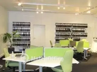 Kontorfællesskab med møblerede arbejdspladser fra 1200 DKK