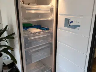 GRATIS Fryser Electrolux, kan køle til ca 0 grader