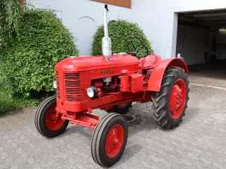 Volvo T-25 B, 4 cylinder Benzin
