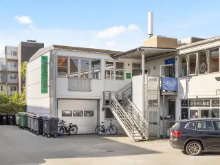 Central og let tilgængelig placering på Silkeborgvej