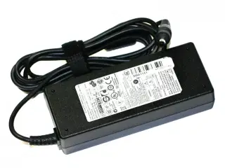 Samsung 90W 19V 4.74A strømforsyning med 5.5mm x 3.0mm Pin In Tip- Original