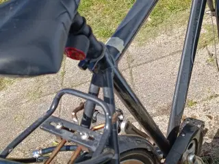 Billig herrecykel der trænger til lidt