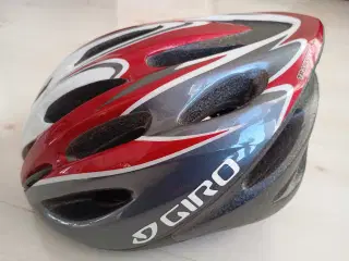 GIRO hjelm. Str. 54-60 cm.
