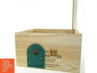Nisse-hjem i vintrækasse (str. 37x32,5x21 cm)