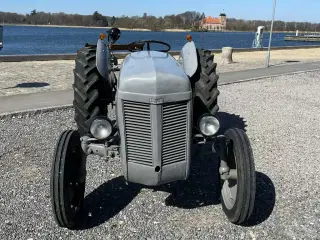 Grå Ferguson indregistreret som veterankøretøj