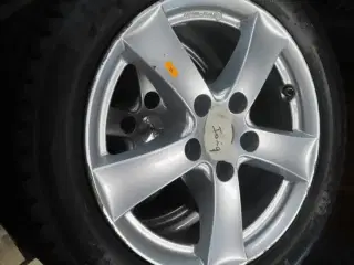 4 stk. Alufælge 205/55R16 (skade på det ene dæk)