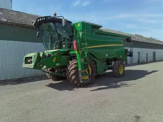 John Deere W550i