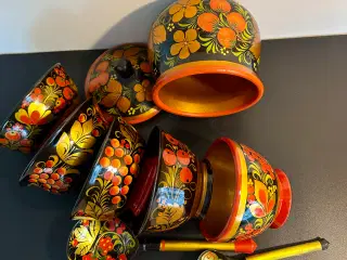 Vintage håndmalet serverings sæt af træ fra USSR