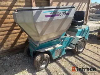 - - - HG feeder 600 fodervogn